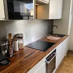 Georgian Apartment Near Centre